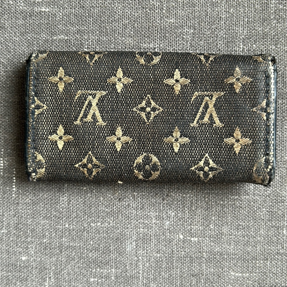 LV Denim Key Pouch - Picture 2 of 12